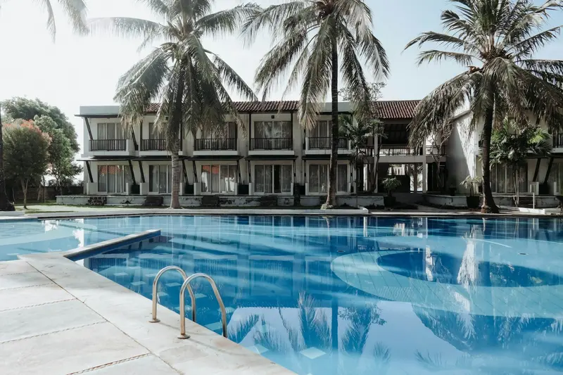Elysium Hotel Paphos — вилла со средиземноморским садом, инфинити-пулом и атмосферой Greek myths