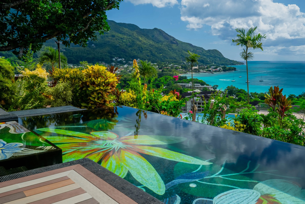 Курортный отель Gardens Hill Resort & Spa