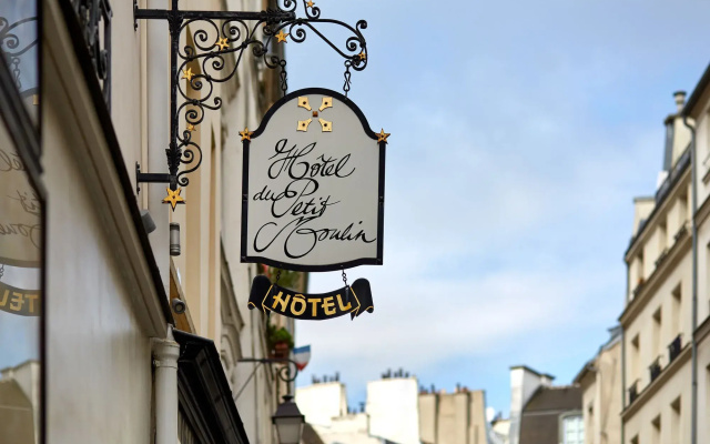 Hôtel du Petit Moulin, Haute Couture hotel by Lacroix
